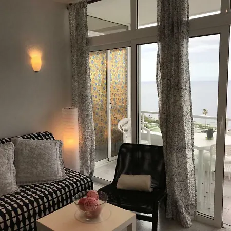 Apartment Geranios 1 *